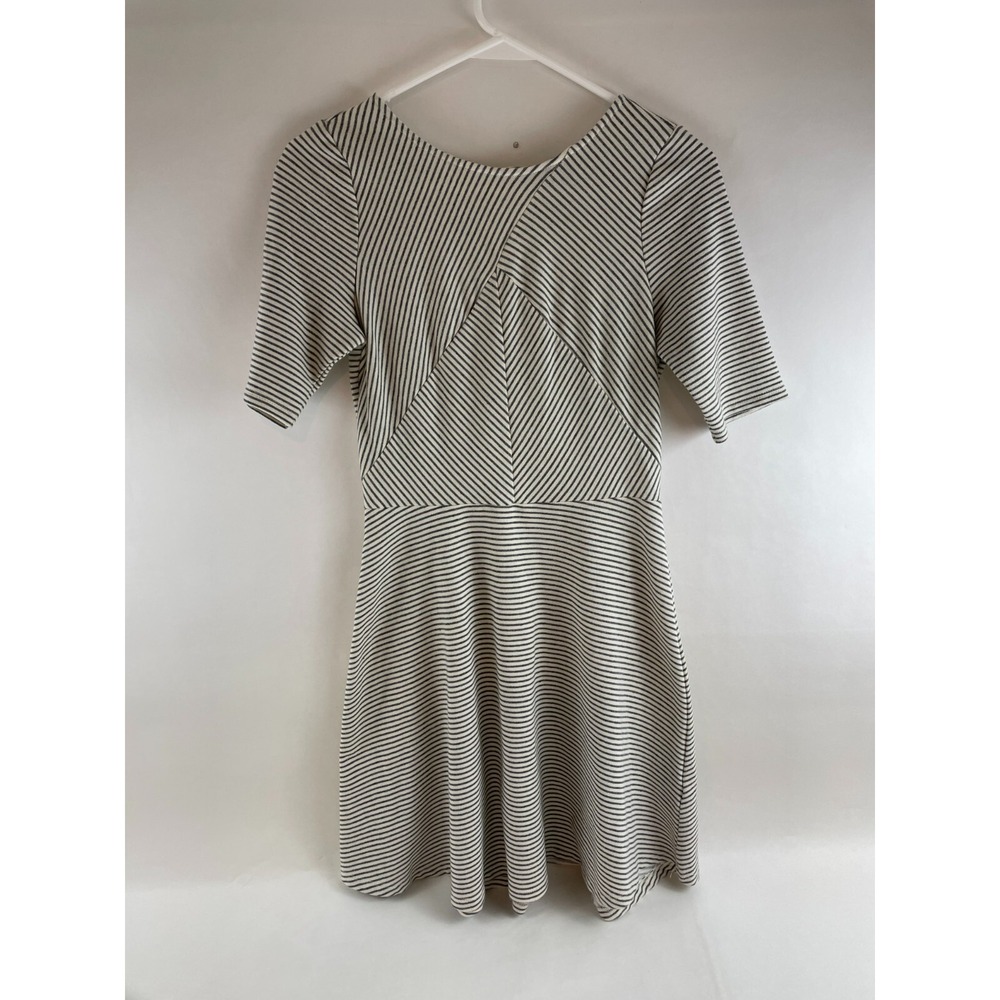 One Market Dress Women's Size Small Gray Cream Striped Round Neck Above Knee